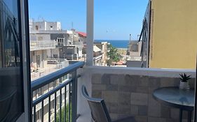 Luna'S Sea View & City Center Apartment